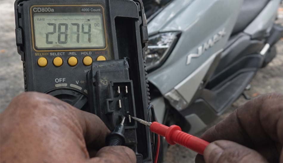 Cara Mengecek Kiprok Yamaha NMAX pada Sistem Kelistrikan Standar